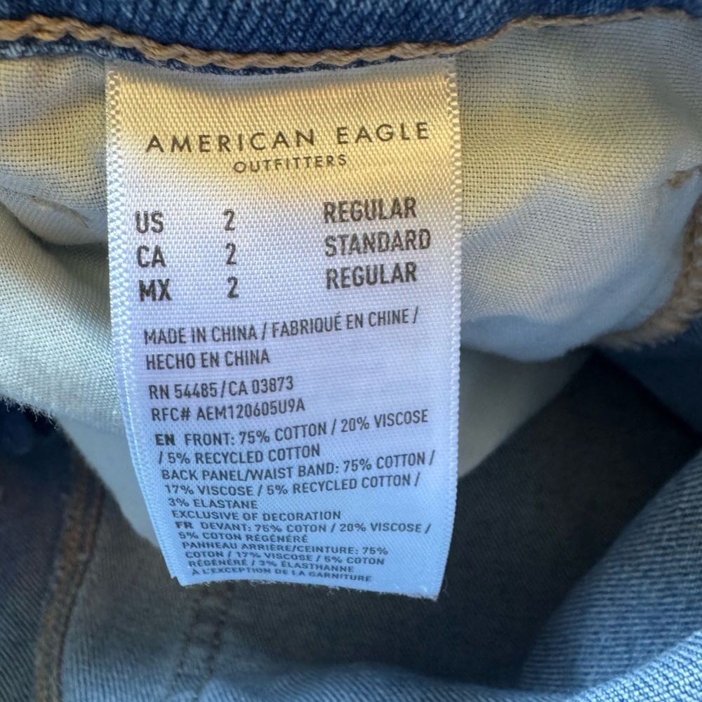 AEO Ripped Mom Jean - Picture 6 of 10